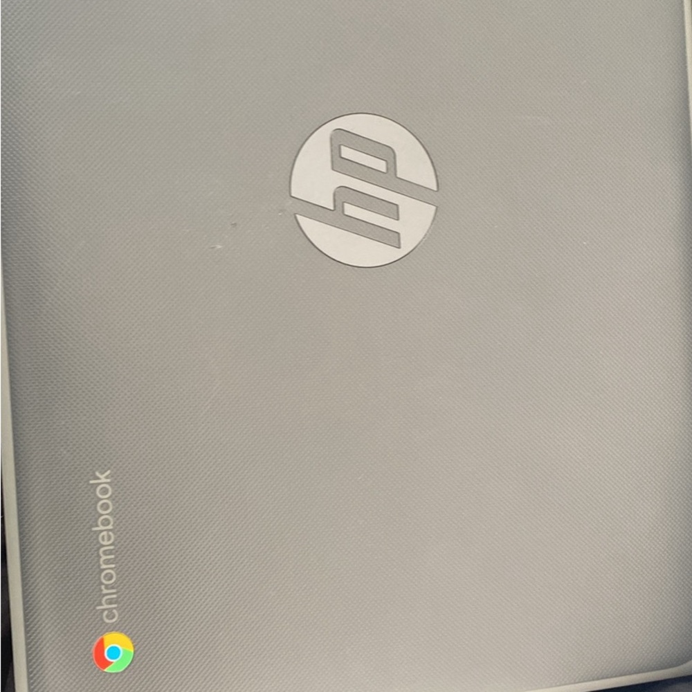 HP Silver Chromebook Laptop Sleek Design